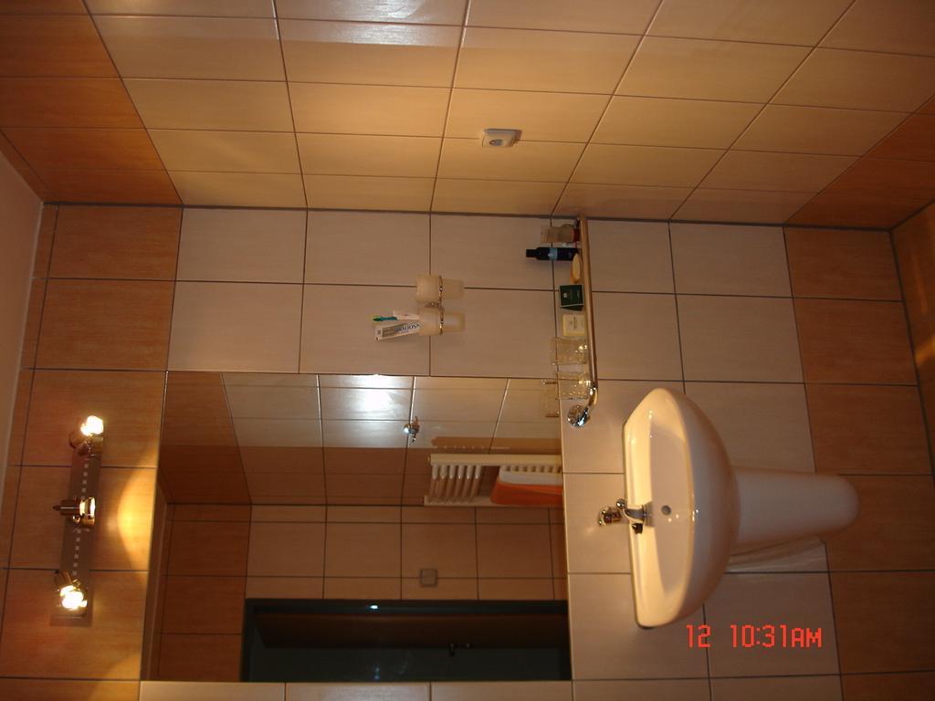 Sporthotel Vestec Exteriör bild