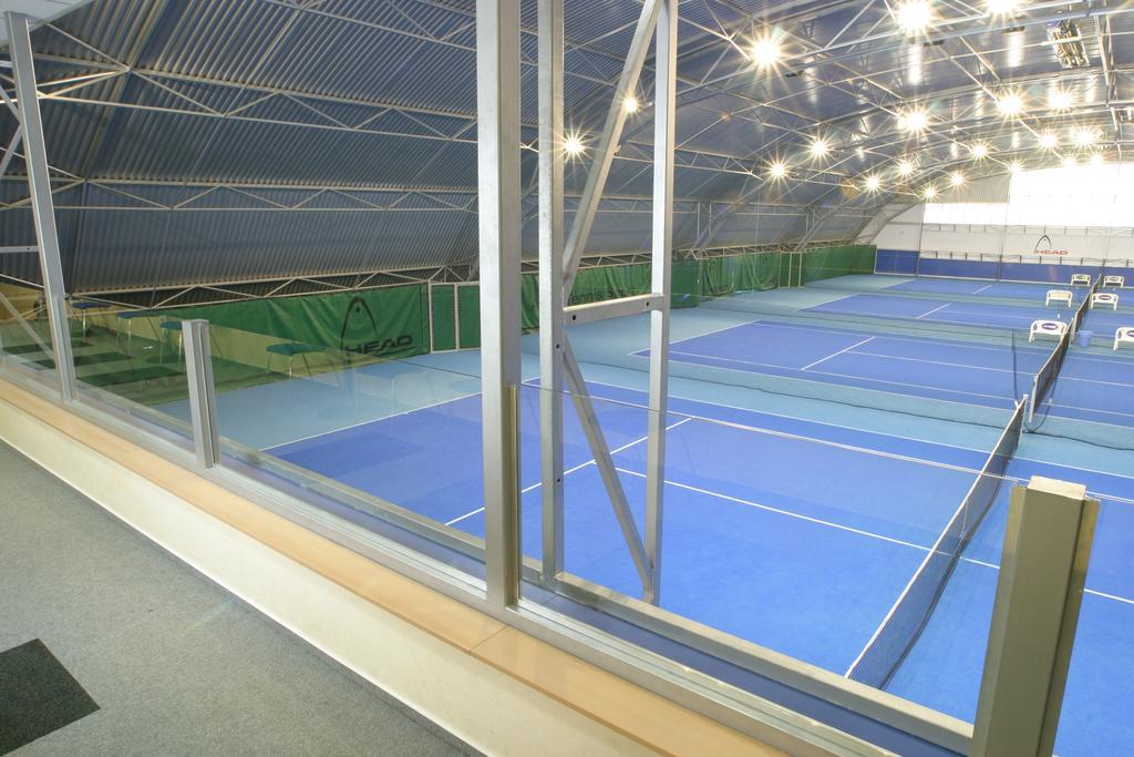 Sporthotel Vestec Exteriör bild
